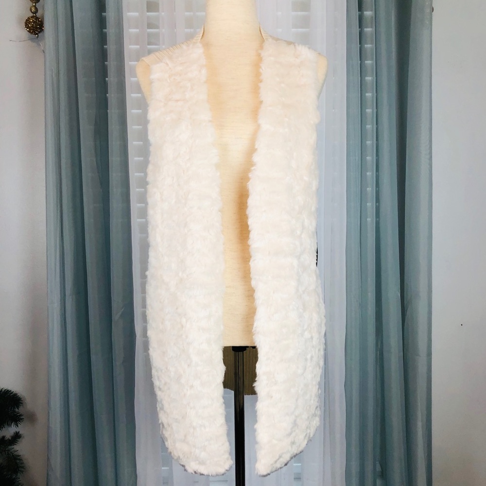 Faux-fur Sweater Vest